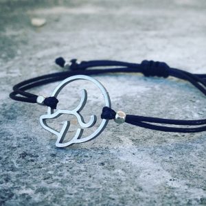 Körbetacsi, tacskós karkötő